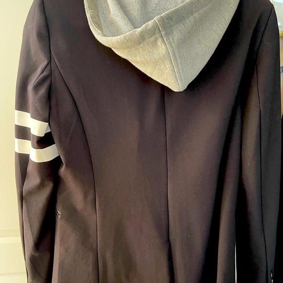 Black blazer with removable zip hoodie - Picture 2 of 4